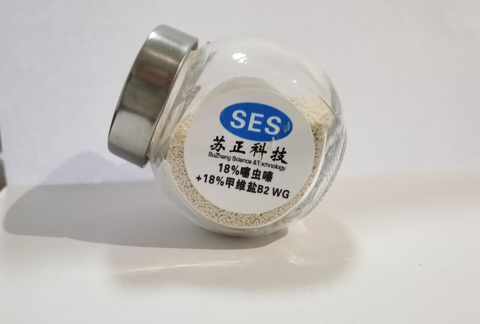 18%噻蟲(chóng)嗪+18%甲維鹽B2